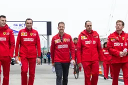 Vrolijke stemming bij Ferrari voorafgaand aan Chinese Grand Prix