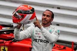 Hamilton over de tijdstraf van Verstappen: "Het is een teamsport"