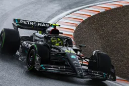 Hamilton: ‘Ik hoop voor de fans dat Mercedes niet tien jaar lang domineert’