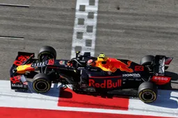 Albon laat zien hoe het er bij Red Bull aan toegaat op race day!