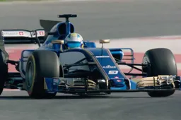 Video: De 2017 Sauber maakt eerste kilometers op het circuit