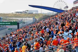 Fantastische beelden van volgepakte oranjetribunes op Zandvoort!