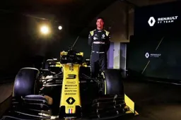 Ricciardo turns first laps as a Renault driver at Barcelona