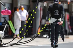 Mercedes sees Hamilton being patient