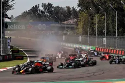 'Het was alsof Bottas Hamilton zag als tegenstander in plaats van teamgenoot'