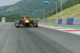 Video: WRC kampioen Sébastien Ogier bestuurt Red Bull F1 auto