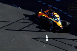 Video | Formule E: Mortara snelste tijdens VT1, Buemi hard in de muur