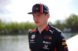 Verstappen na straf Vettel: "Een beetje 'wheel bangen' kan geen kwaad"