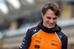 Piastri tekent gloednieuw contract bij McLaren voor zijn thuisrace in Australië