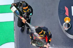 Cijfers voor de coureurs: 'Verstappen maximaliseert, maar Hamilton is de beste'