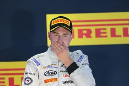 Vandoorne bestuurt McLaren in Barcelona