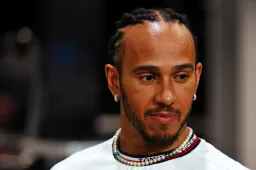 Hamilton stops early in FP2 in Saudi Arabia: here's why!