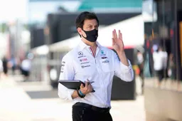 Mercedes keek ook naar RB18-onthulling: "Interesting"