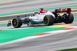 Lunch update | Mercedes flex their muscles as red flags plague test