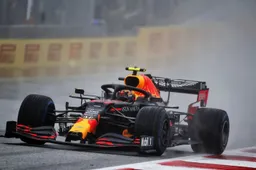 Albon maakt dankbaar gebruik van data Verstappen: "Waren even snel"