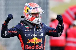 Onderzoek: ‘Lewis Hamilton waardevoller dan Max Verstappen’