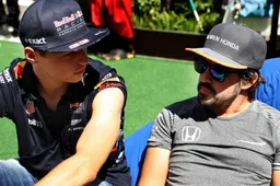 Alonso begrijpt reactie Verstappen: "Ik voelde me toen waarschijnlijk hetzelfde"
