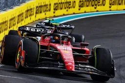 Sainz: "Estou observando atentamente o que a Red Bull está fazendo"