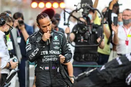 Mercedes blijft hinten op langer verblijf Hamilton