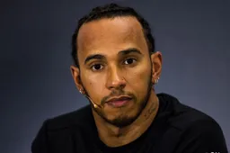 Lewis Hamilton reageert op kritiek Rosberg: "Ik doe waar ik zin in heb"
