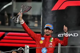 Sainz herbeleeft favoriete moment met Ferrari: 'Dat zal ik nooit vergeten'