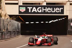 Frederik Vesti vence e assume a liderança do campeonato