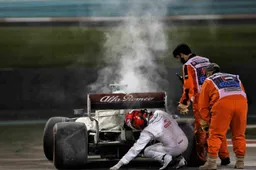 Raikkonen na brandje: 'Het is wat meer werk voor de monteurs'