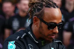 L'emotiva dichiarazione di Hamilton dopo il passaggio in Ferrari