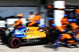 Sainz goes on social media to thank McLaren fans: "A lot of adrenaline!"