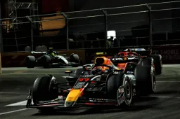 F1 Today | Rookies in Abu Dhabi, Hamilton Flies and Monza Stays