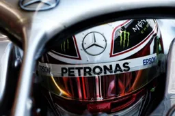 Hamilton: "Fijn om met minder brandstof te kunnen rijden"