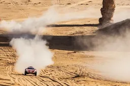 Team Rosberg troeft team Hamilton af in eerste Extreme E-race