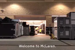 Video: Zo bouwt McLaren de F1 garage op tijdens een race
