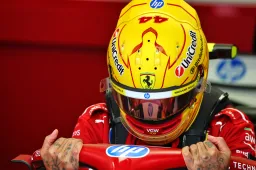 Hamilton disfruta de eventos de los que "no es fan" gracias a Ferrari