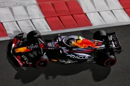 GP Abu Dhabi start furieus: Verstappen en Leclerc in volle strijd