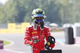 F2-coureur Bearman mag F1-auto besturen tijdens VT1 in Mexico