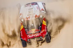 Etappe 10 van Dakar Rally wordt voortijdig afgebroken; Sainz wint
