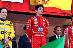 Leclerc denkt nog niet aan strijd met Verstappen: 'Nog veel te vroeg'