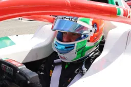 F2: Bearman e Antonelli recuperam posições no grid após reversão de punição