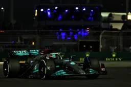 Russell, ambicioso con Mercedes: "Tengo bastante confianza"