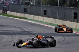 Classificação de pilotos: Verstappen continua com vantagem