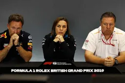 McLaren: "Ricciardo is of that level, but we can't give him a car like that"