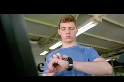 Video: Ricciardo en Verstappen testen hun nieuwste gadget!