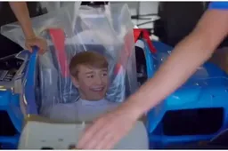 Het bijzondere herstel van Billy Monger - vervolgt met eerste keer F1 test!