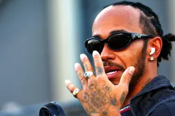 Hamilton stunned by the choice Mercedes made: 'I was so angry'