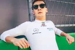 Russell denkt nog niet aan Mercedes: ‘Dat is onprofessioneel’