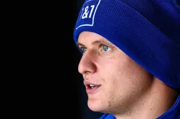 Schumacher não acha que sua batida vai atrapalhar na negociação do contrato