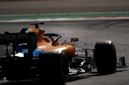 Carlos Sainz zet alles op alles voor om Alexander Albon in te halen!