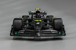 Galerie | La Mercedes W14 de Hamilton et Russell sous tous les angles !