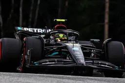 Hamilton verwacht geen wonderen: ‘Qua racetempo zijn we nummer drie’